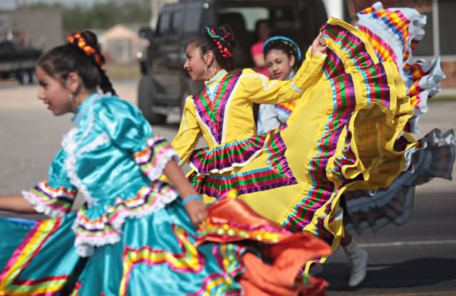 Mexican Girls Performing During Cinco de Mayo Celebrations