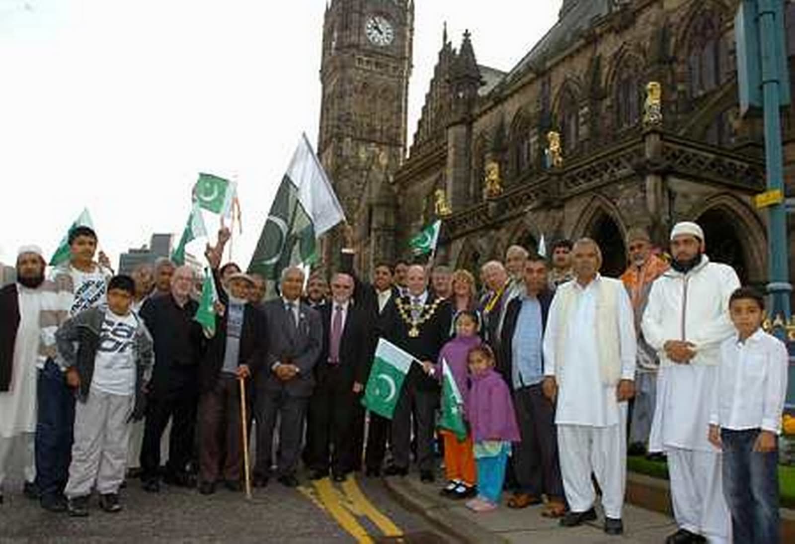 Pakistan Independence Day Celebrations Outside Rochdale Town Hall