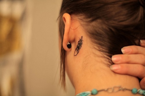 38+ Amazing Feather Behind The Ear Tattoos