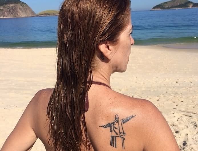 Awesome Black Outline Christ The Redeemer Tattoo On Girl Right Back Shoulder