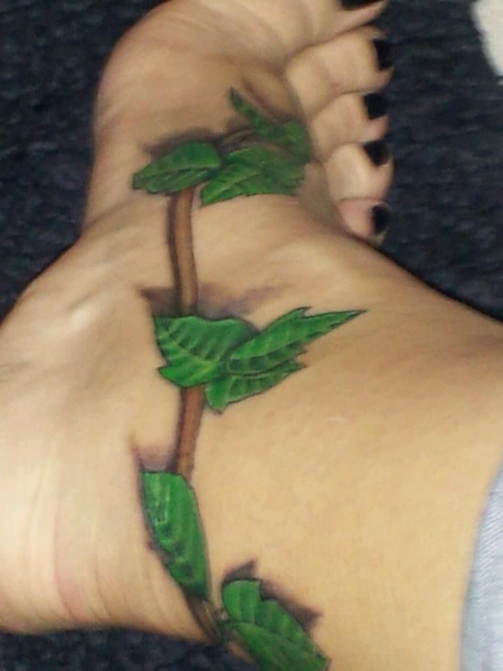 3D Poison Ivy Plant Tattoo On Girl Right Foot Ankle