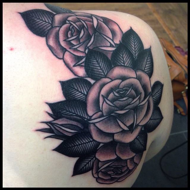 Black And Grey Rose Flowers Tattoos On Back Shoulder by Lauren Gow