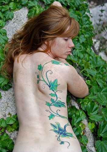 Cool Green Ink Poison Ivy Plant Tattoo On Girl Full Back