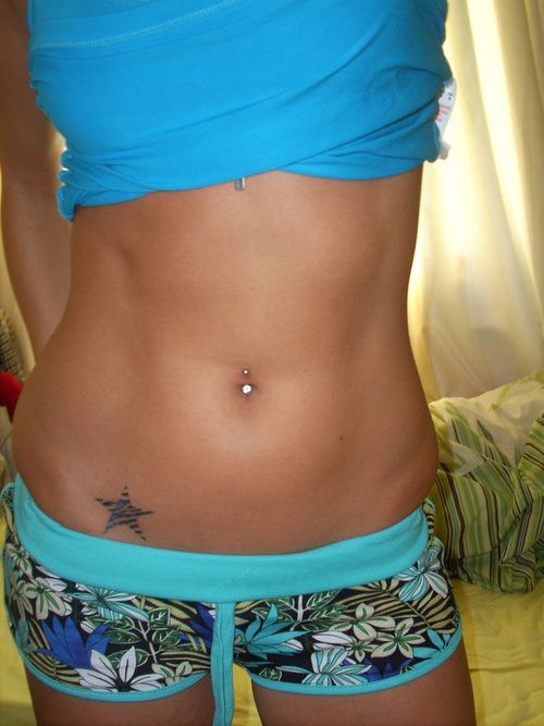 Cool Star Tattoo On Girl Right Hip