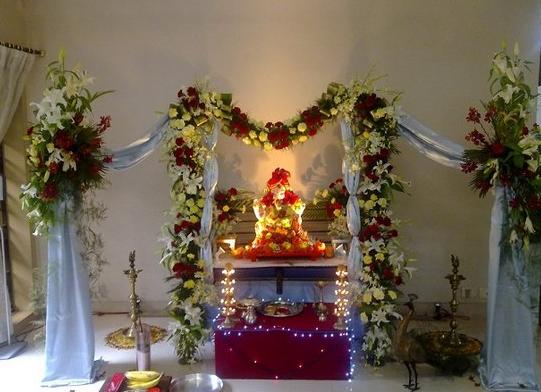 Ganesh Chaturthi Decoration With Flowers Picture