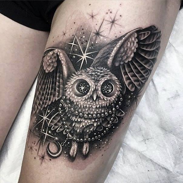 Realistic Grey Owl Tattoo On Left Thigh