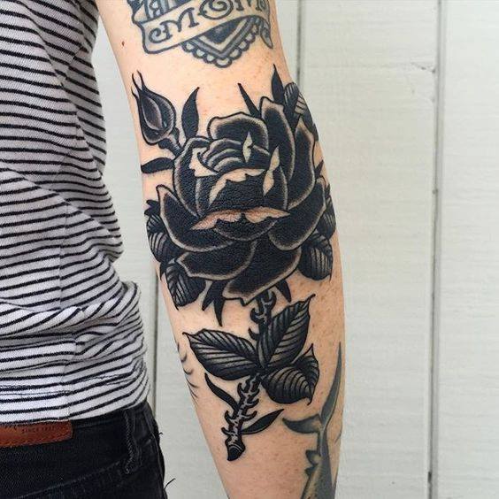 4+ Amazing Black Rose Tattoos