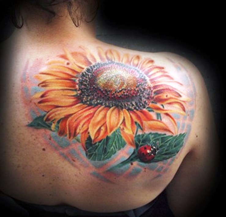 Realistic Sun Flower And Ladybug Tattoo On Right Back Shoulder