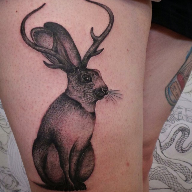 Black And Grey Jackalope Tattoo On Right Thigh