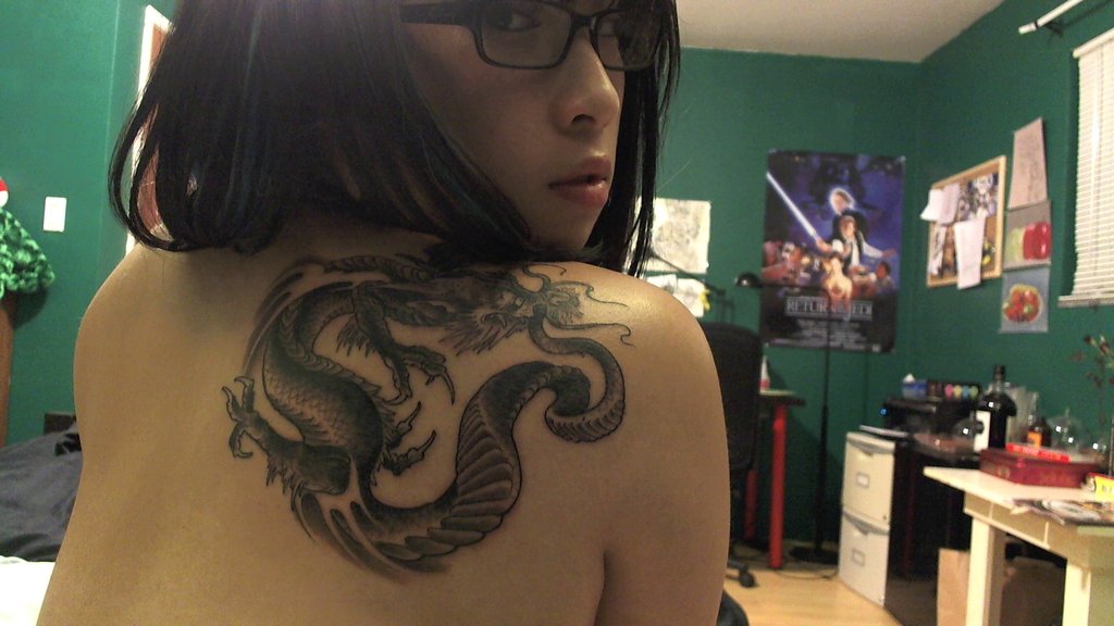 Right Back Shoulder Ouroboros Tattoo by Catcherinthelite