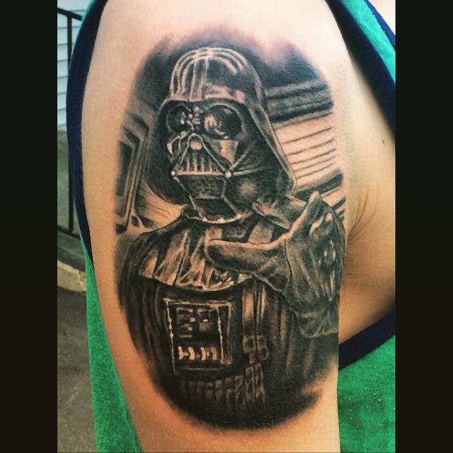 Grey Ink Darth Vader Tattoo On Right Shoulder