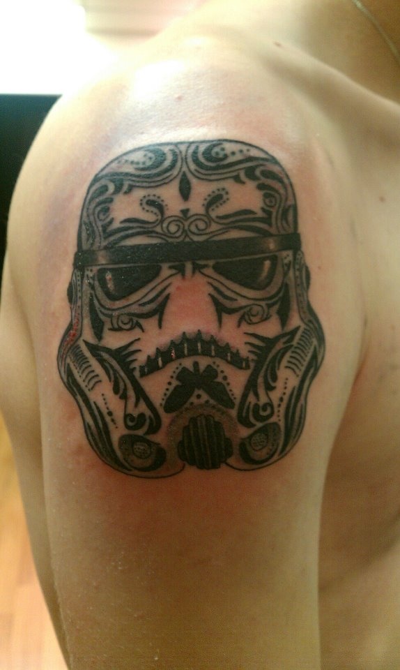 Stormtrooper Helmet Tattoo On Man Shoulder