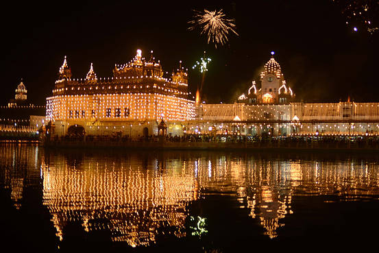 Display Of Fireworks Above Golden Temple On Guru Nanak Jayanti