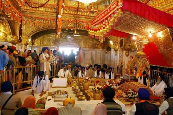 Inside View Of Golden Temple On The Occasion Of Guru Nanak Jayanti