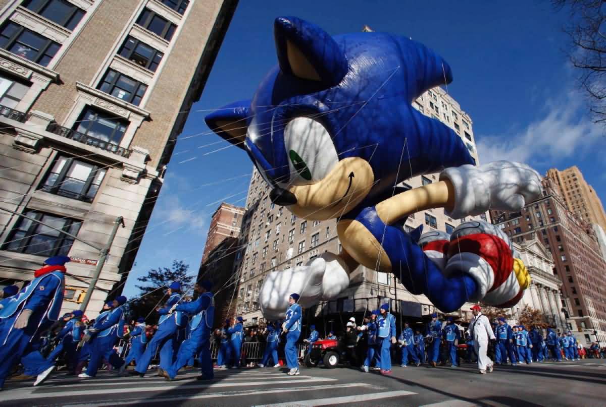 Sonic Anime Character Balloon Float At Thanksgiving Day Parade