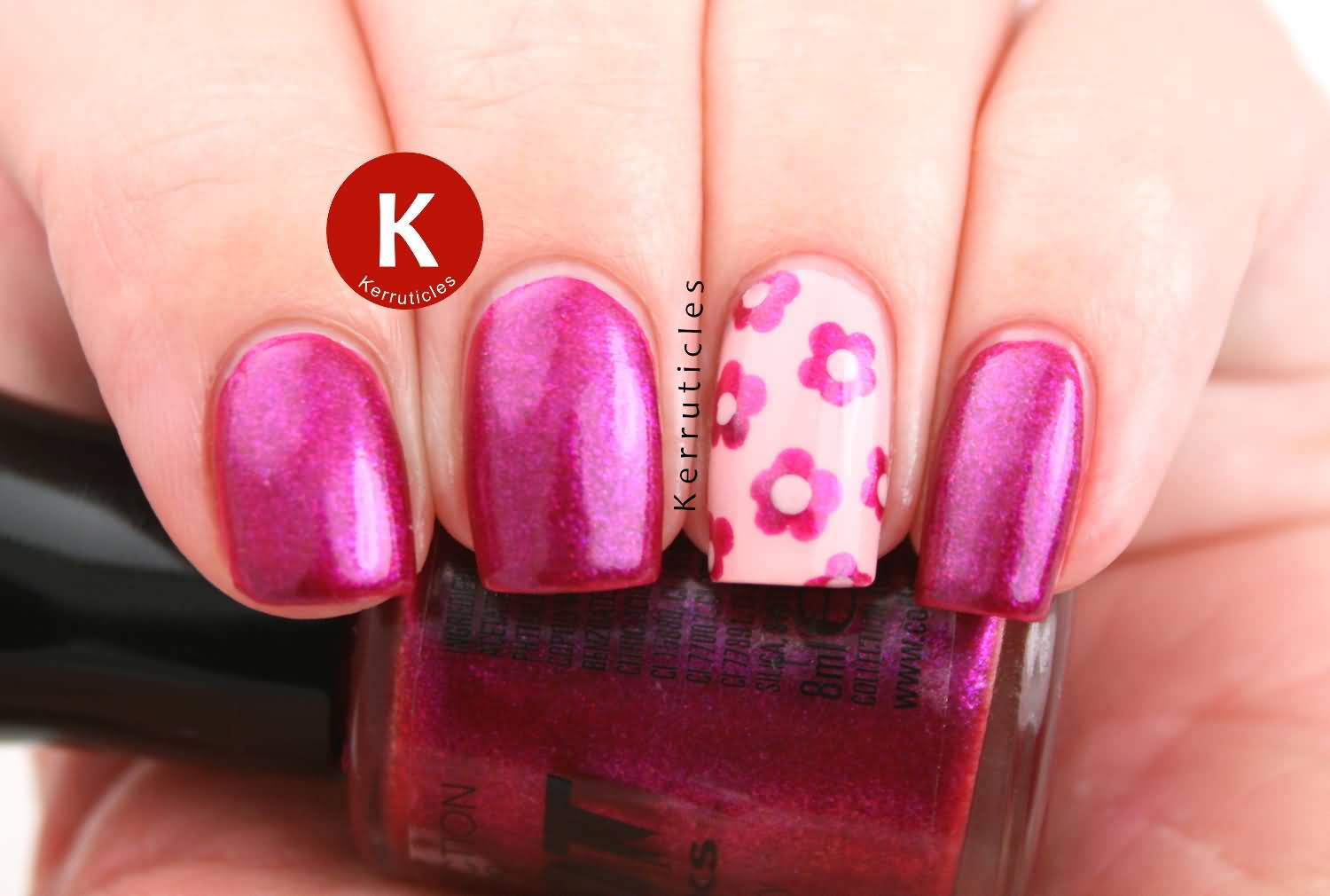 Beautiful Pink Flowers Accent Nail Art