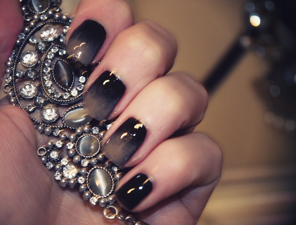 51 Beautiful Black Ombre Nail Art Design Pictures
