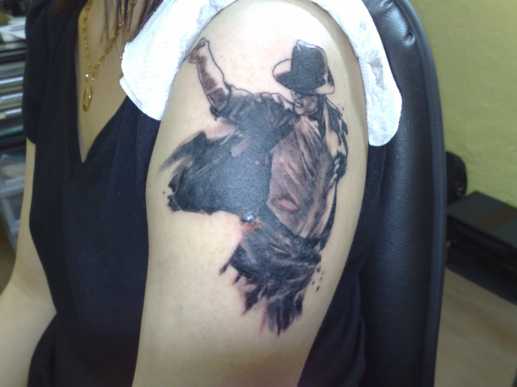 Dancing Michael Jackson Tattoo On Left Shoulder