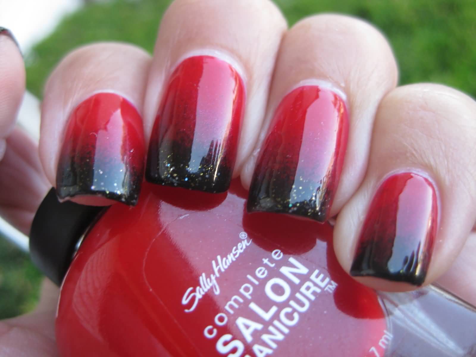 Red And Black Glossy Ombre Nail Art