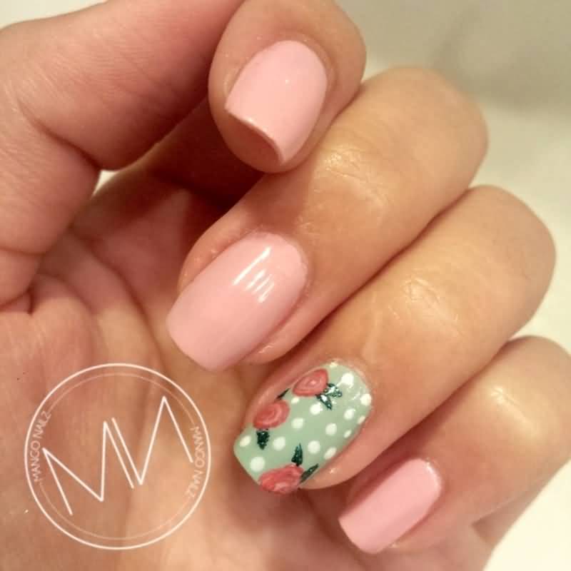 Vintage Flowers Accent Nail