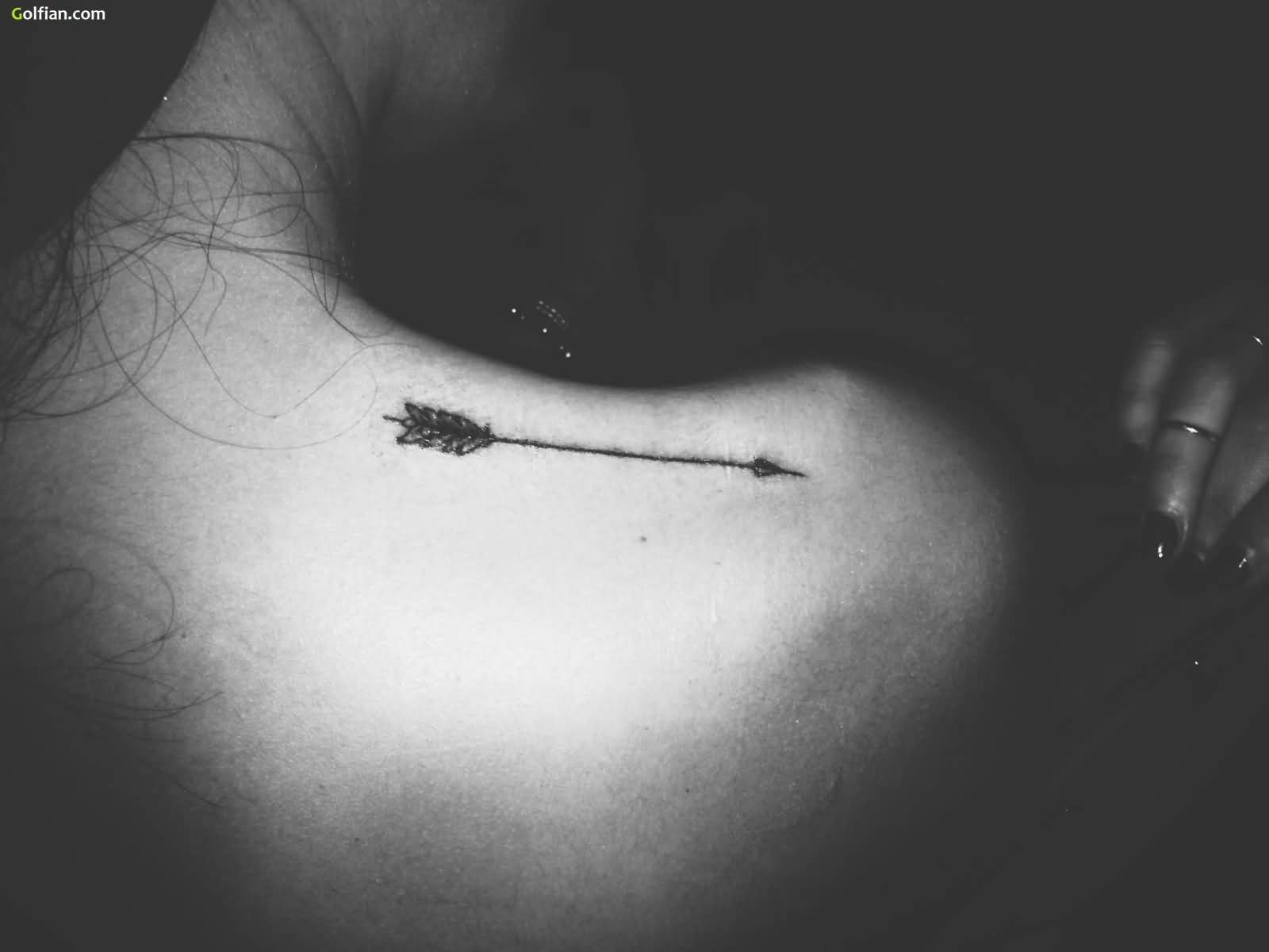 Awesome Arrow Tattoo On Back Shoulder For Women