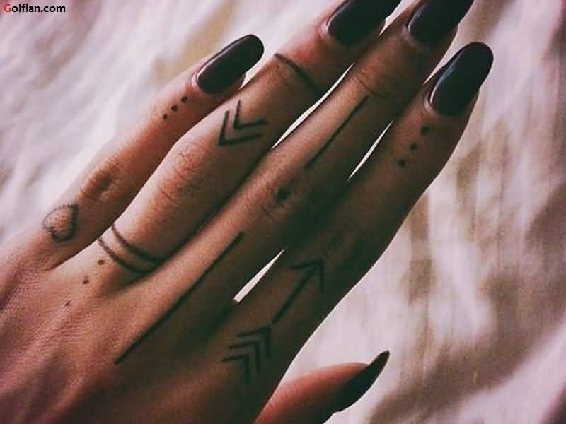 Best Chevron Arrows With Heart Tattoos On Finger