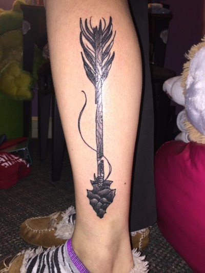 Cool Arrow Tattoo In Beautiful Design Tattoo On Leg