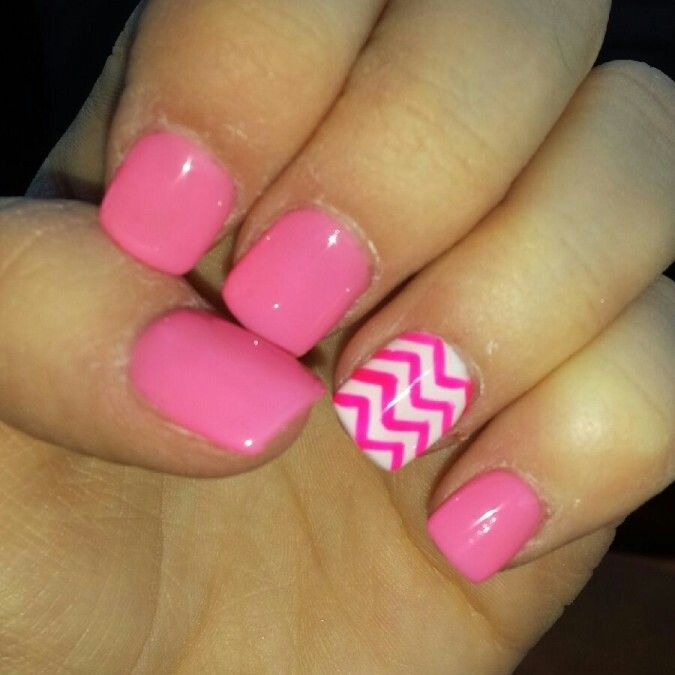 25+ Most Beautiful Pink Chevron Nail Art Design Ideas