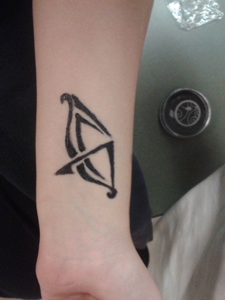Dark Ink Dual Bow And Arrow Tattoo On Arm