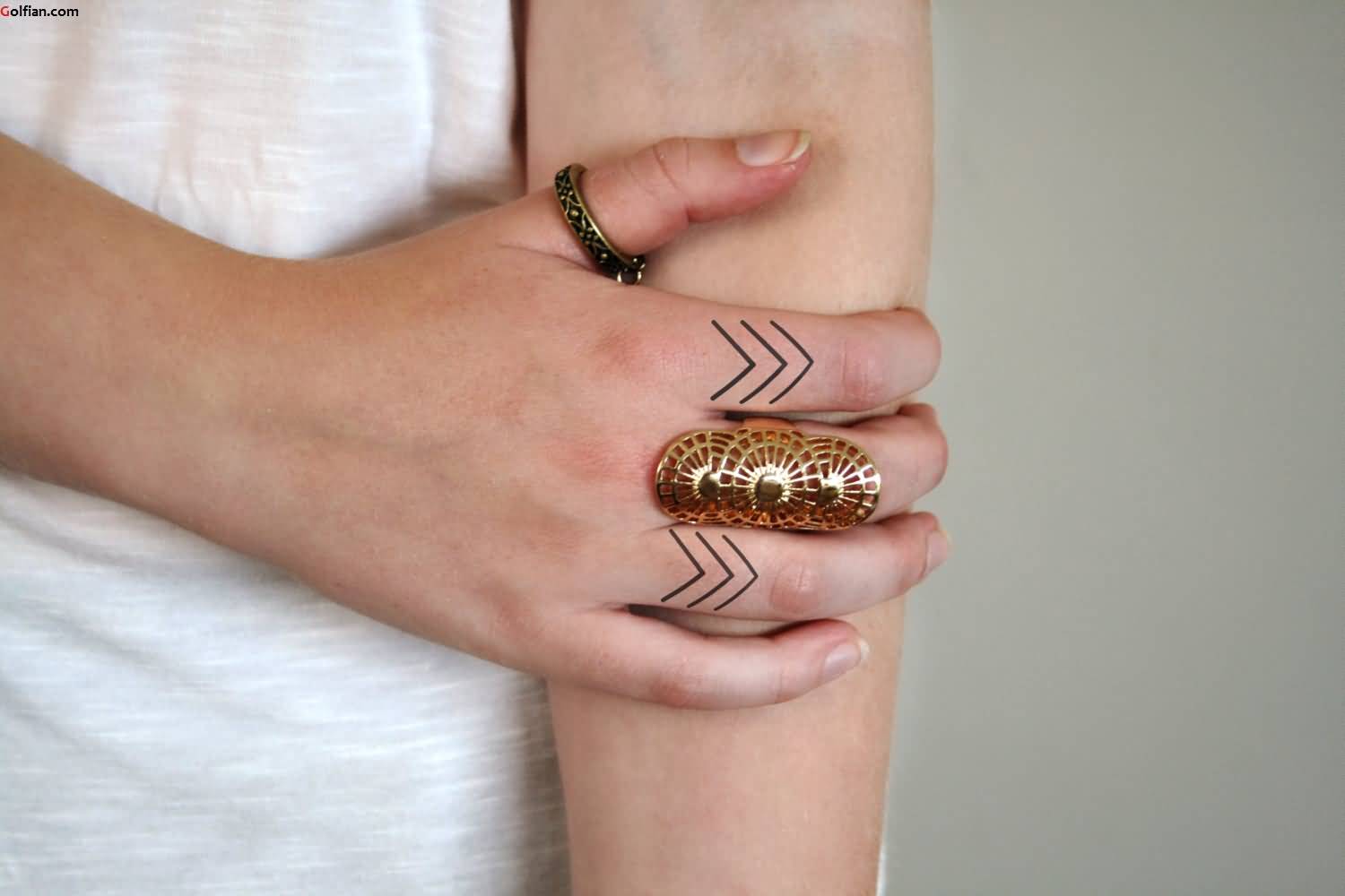 Fabulously Designed Chevron Arrows Tattoos On Two Fingers