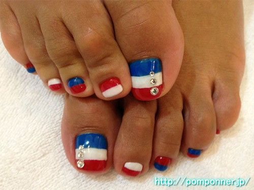 Fourth Of July Nail Art With Rhinestones For Toe
