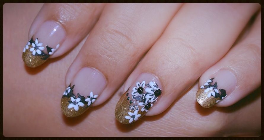 Gold Glitter French Tip Nail Art With Flowers Design