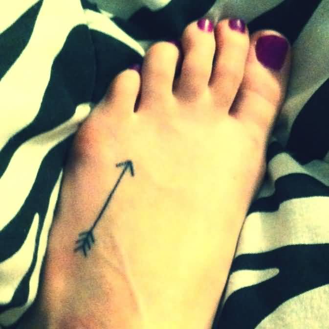 Good Arrow Tattoo On Foot