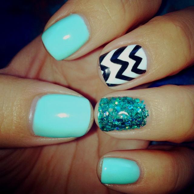 Green Nails With Black And White Reverse Accent Chevron Nail Art