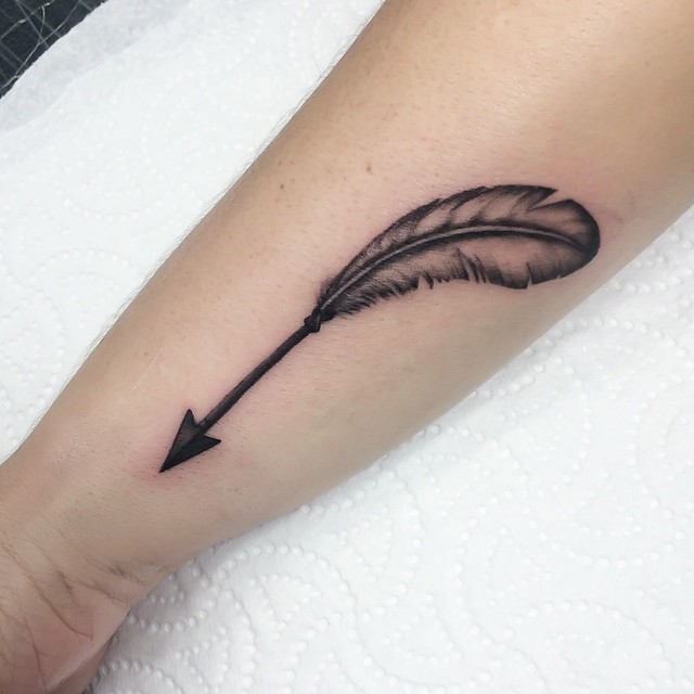 Magnificient Arrow Tattoo On Wrist