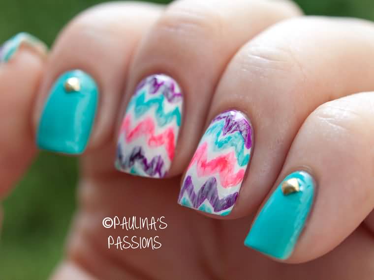 Multicolored Washed Out Chevron Nail Art Design