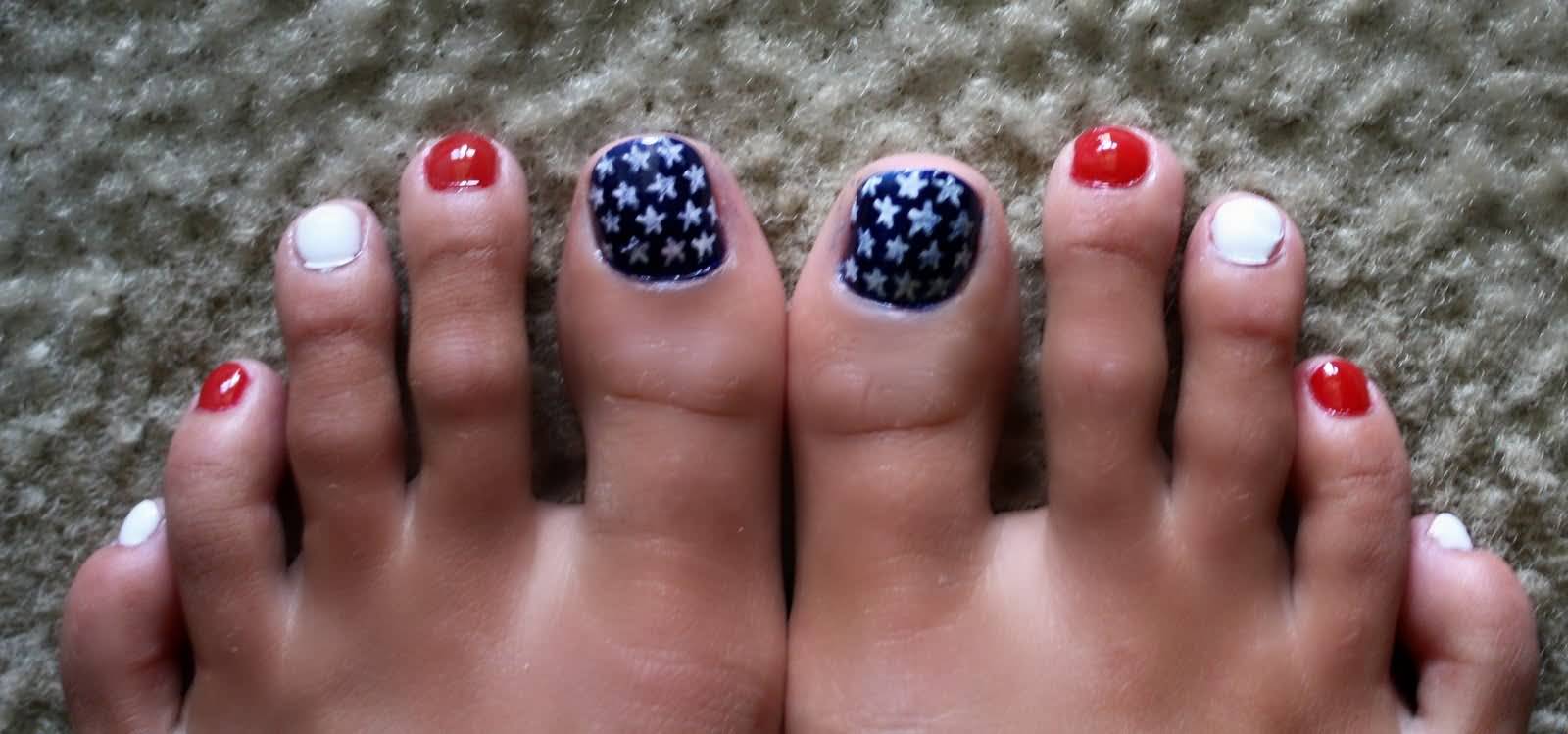 Stars Design Fourth Of July Nail Art For Toe