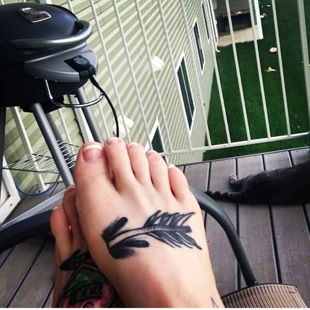 Superbly Designed Arrow Tattoo On Foot