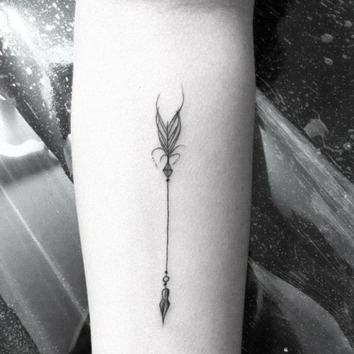 Tender Tribal Arrow Tattoo Design For Ladies