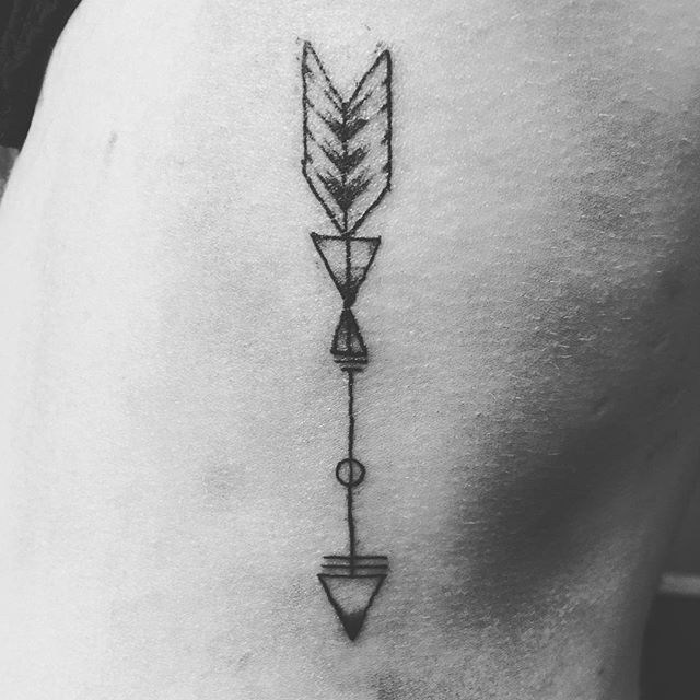 Very Lovely Arrow Tattoo On Rib