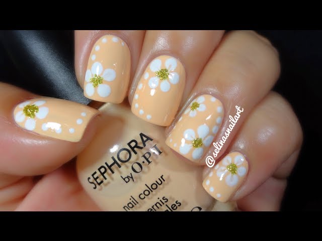White Flowers With Gold Dots Nail Art Design