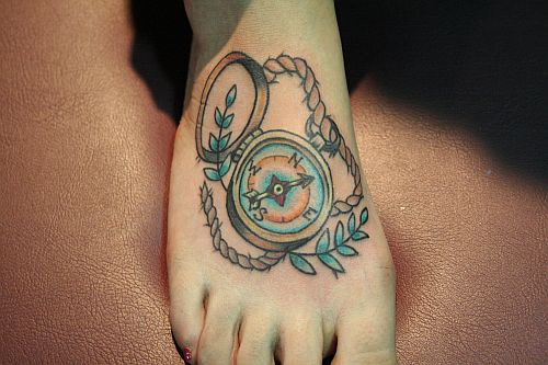 Wonderful Compass Tattoo On Right Foot