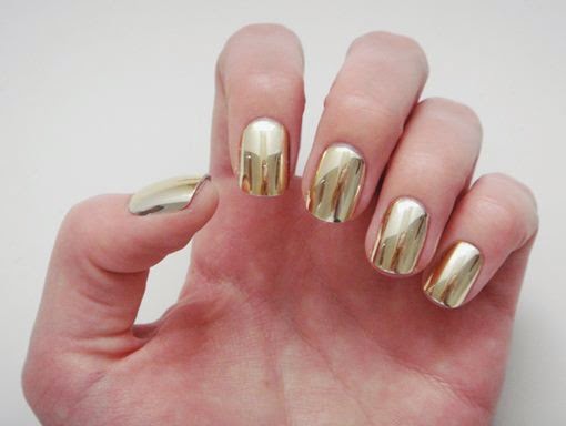 Adorable Gold Metallic Nail Art Idea