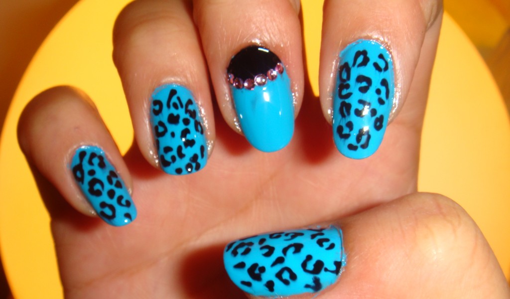 Blue And Black Leopard Print Nail Art
