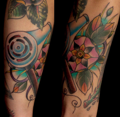 Extremely Nice Blow Dryer With Flowers Tattoo