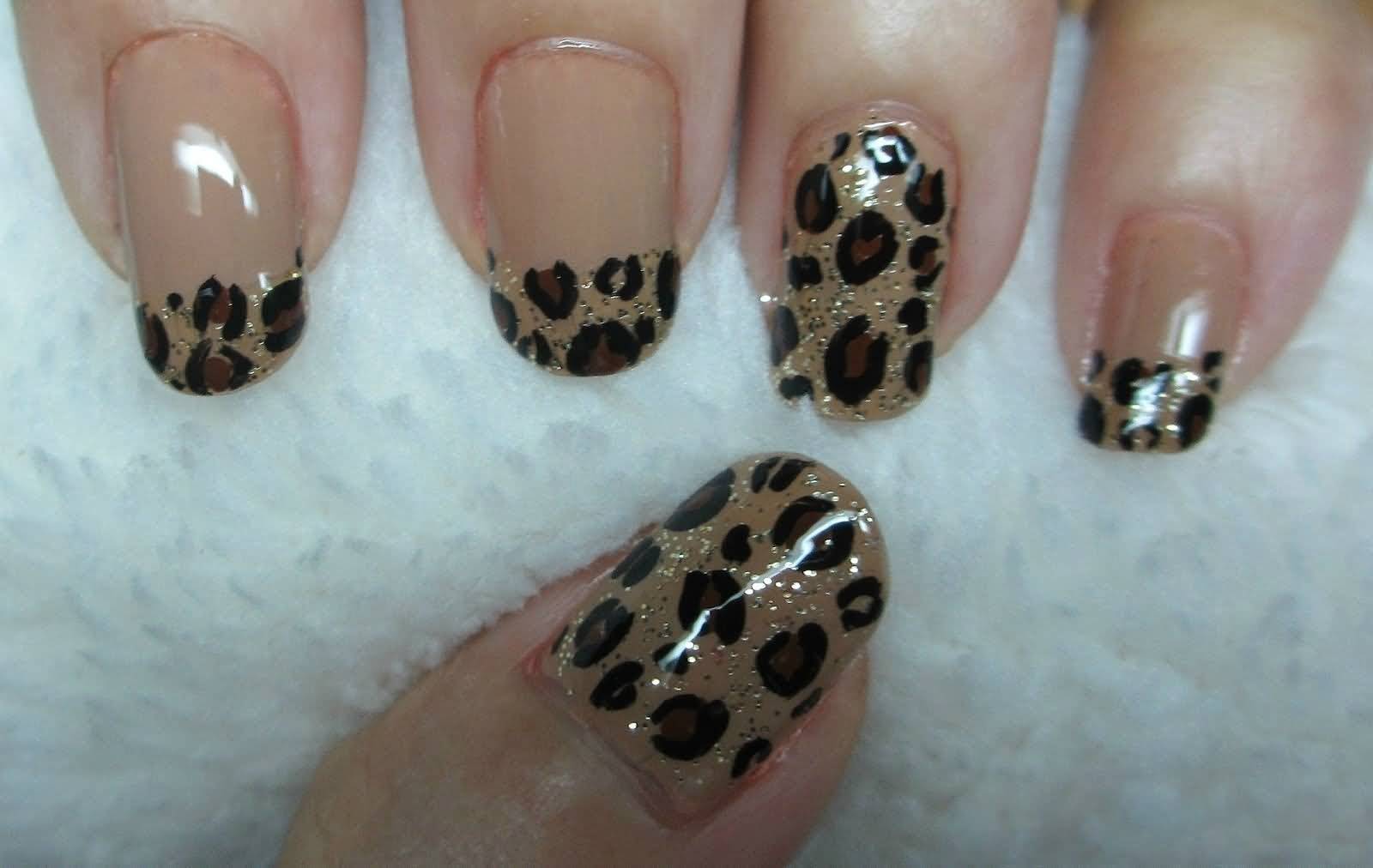Glitter Leopard Print Nail Art