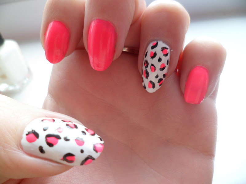 Neon Pink Leopard Print Nail Art