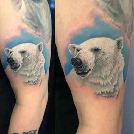 Nice Realistic Polar Bear Head Tattoo On Half Sleeve