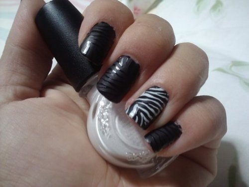 Accent Black And White Zebra Print Nail Art