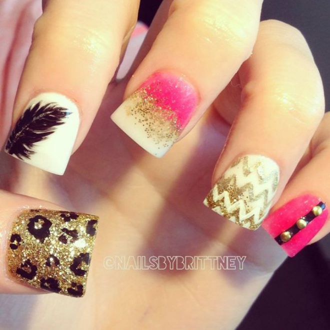 Accent Black Feather Nail Art